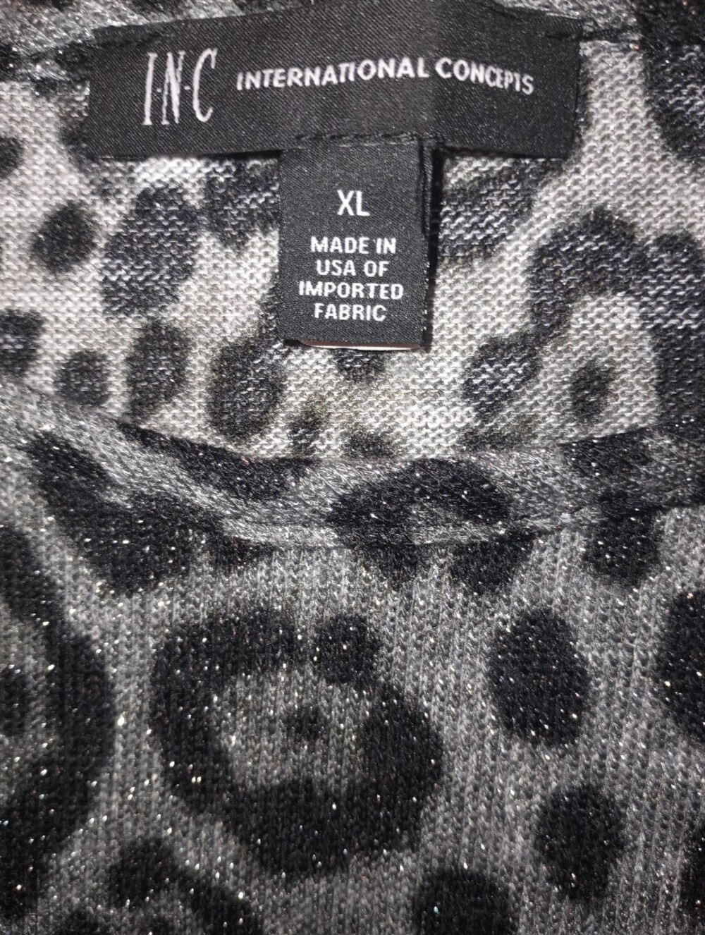 INC International Concepts Grey and Black Leopard-Print Long Sleeve Top SZ18-20 - Picture 7 of 7
